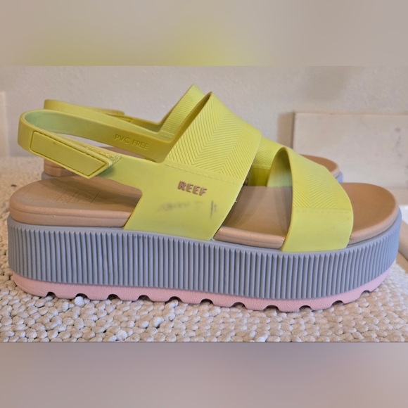 Reef Shoes - Reef Water Vista Higher Womens Platform Sandal Meringue Pastels Sz 11